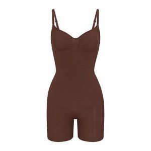 Title: SKIMS Seamless Sculpt Mid Thigh Bodysuit - Cocoa